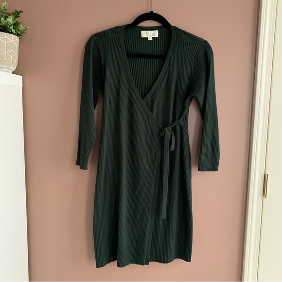 Olive & Oak Dresses & Skirts - Olive & Oak green wrap ribbed sweater dress size petite small